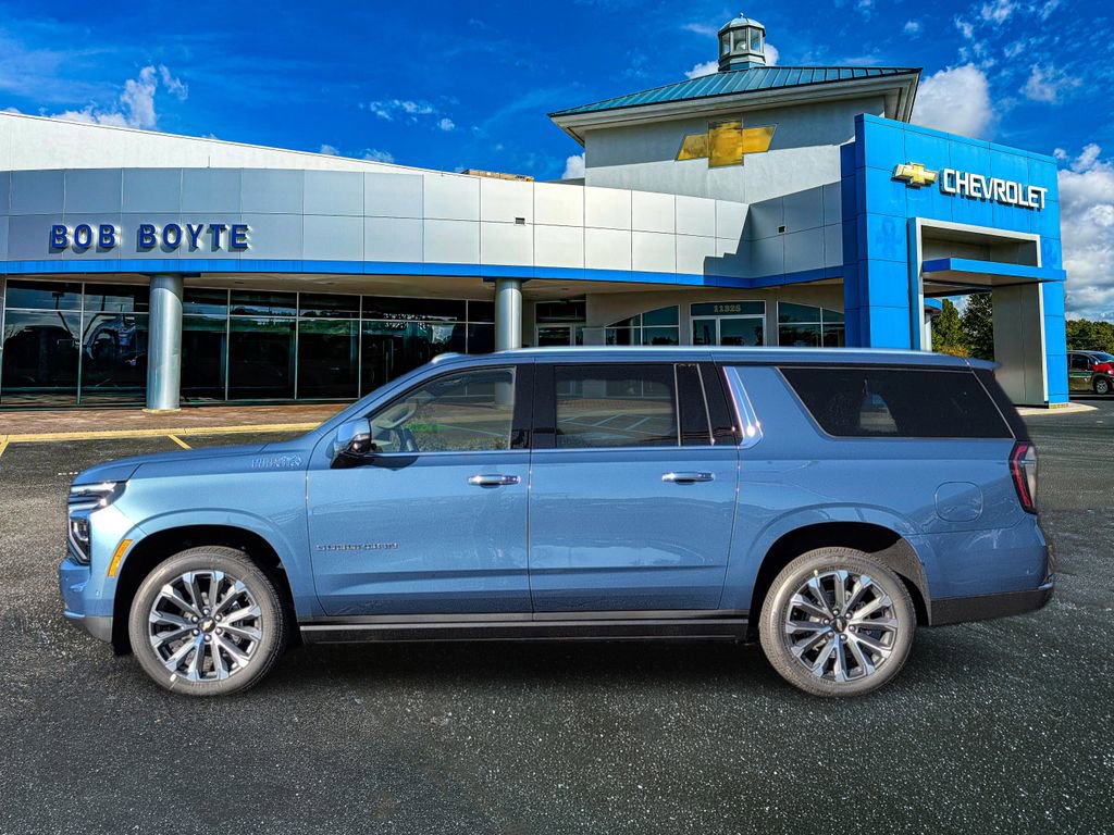 New 2026 Chevrolet Suburban High Country image 2