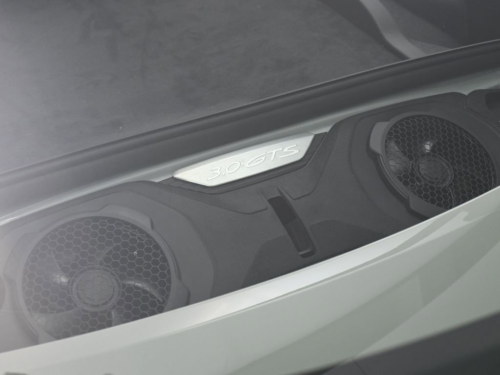 Certified 2022 Porsche 911 Targa 4 GTS image 31