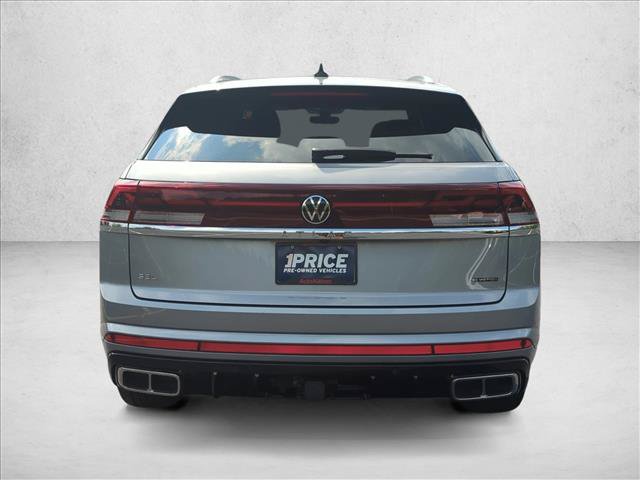 Used 2024 Volkswagen Atlas Cross Sport SEL R-Line AWD/4WD image 9