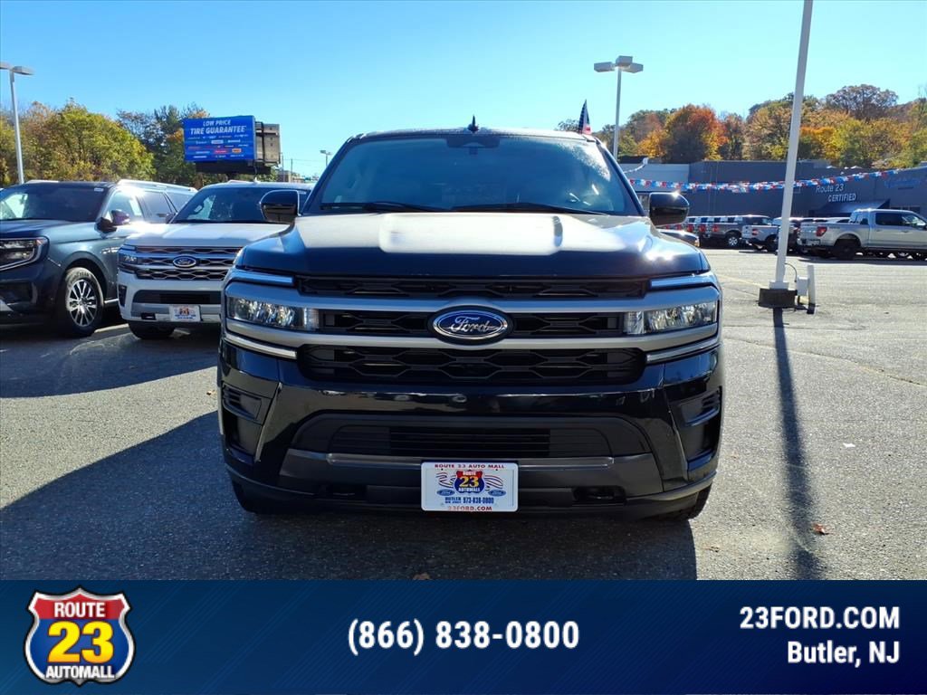 Certified 2022 Ford Expedition XLT image 2