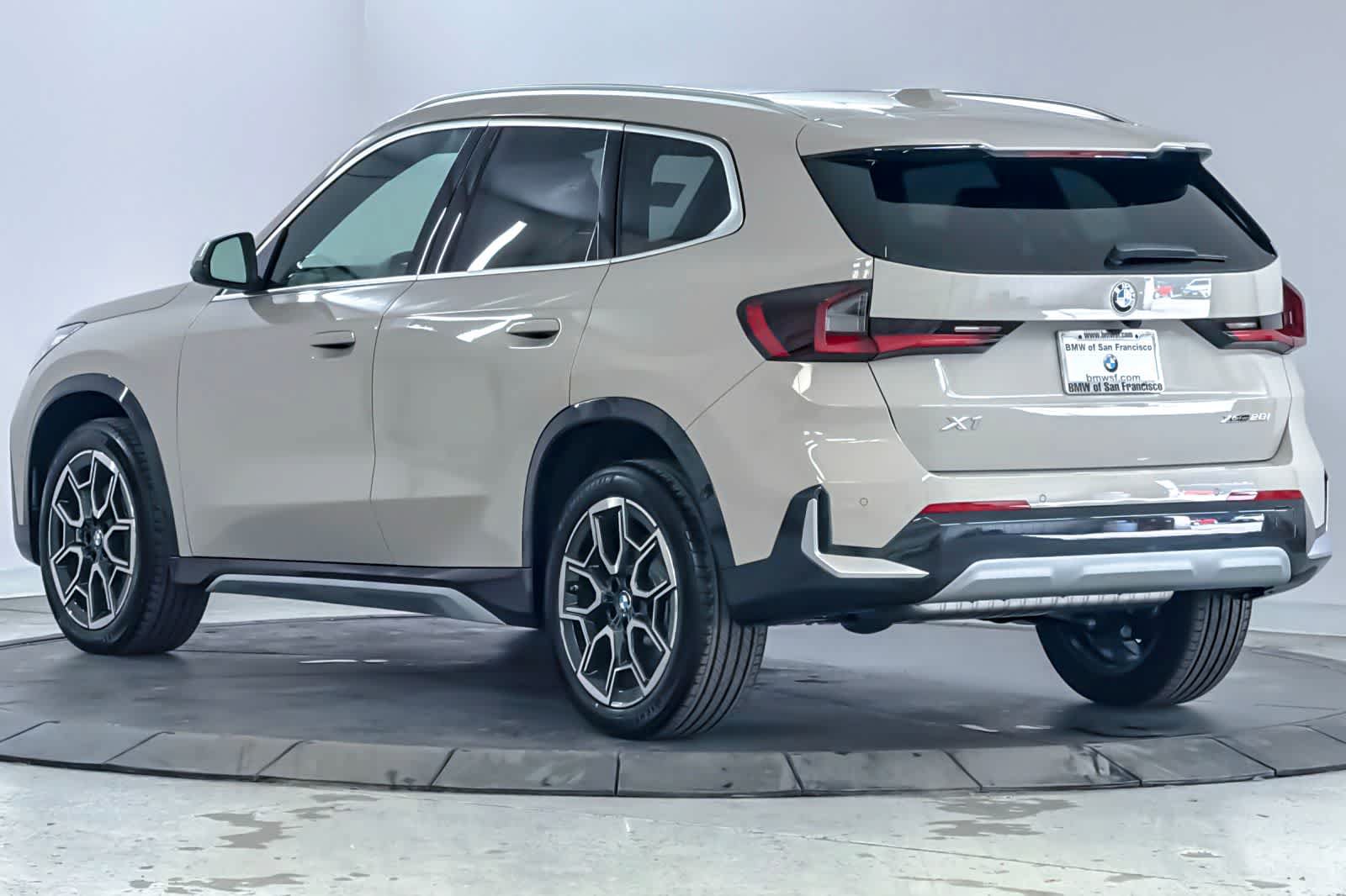 New 2026 BMW X1 xDrive28i w/ Technology Package AWD/4WD image 6