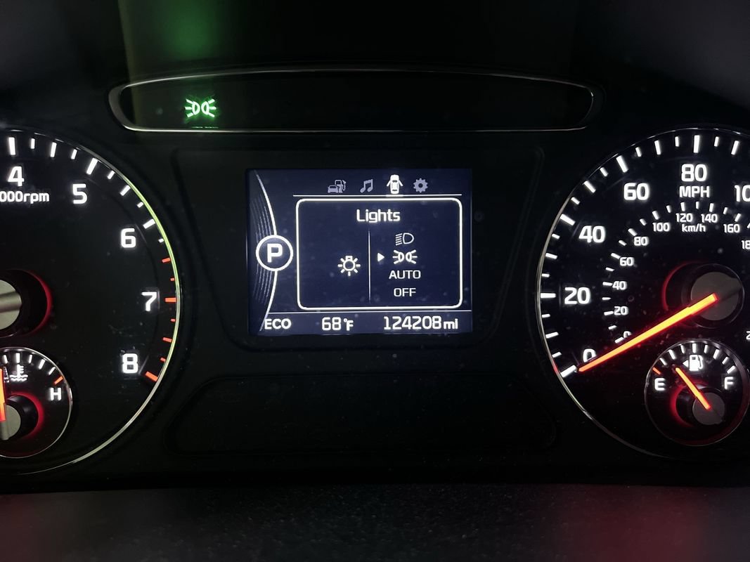 Used 2016 Kia Sorento LX AWD/4WD image 16