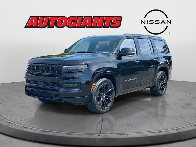 Used 2023 Jeep Grand Wagoneer Series III w/ Rear Seat Video Group 1 AWD/4WD image 7