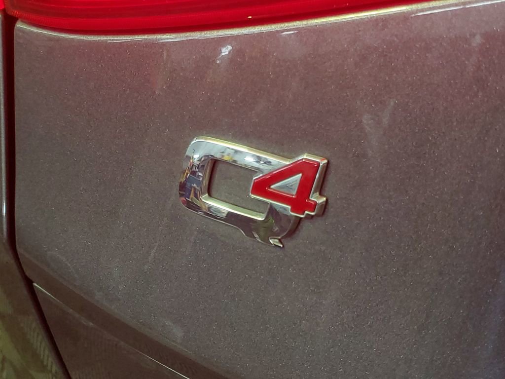 Used 2023 Alfa Romeo Stelvio Ti image 9