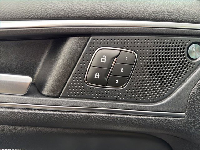 Used 2022 Ford Edge Titanium image 14