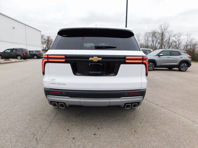 New 2026 Chevrolet Traverse LT w/ Driver Confidence Package image 4