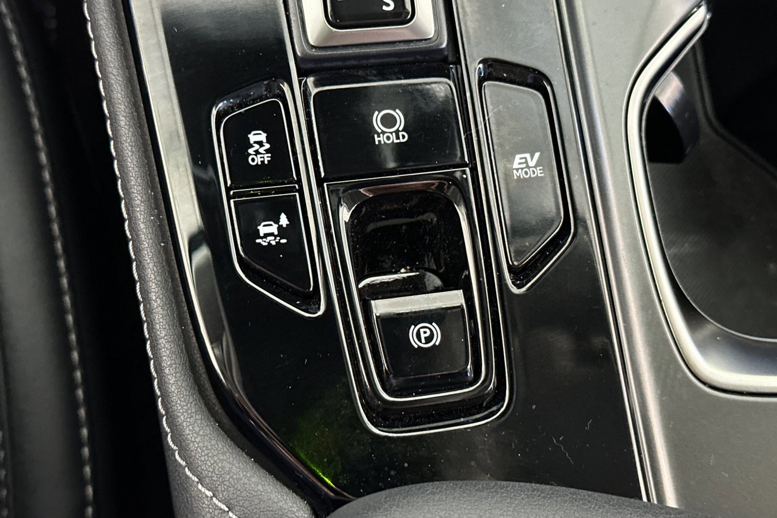 Used 2025 Lexus NX 350h AWD w/ Cold Area Package image 20