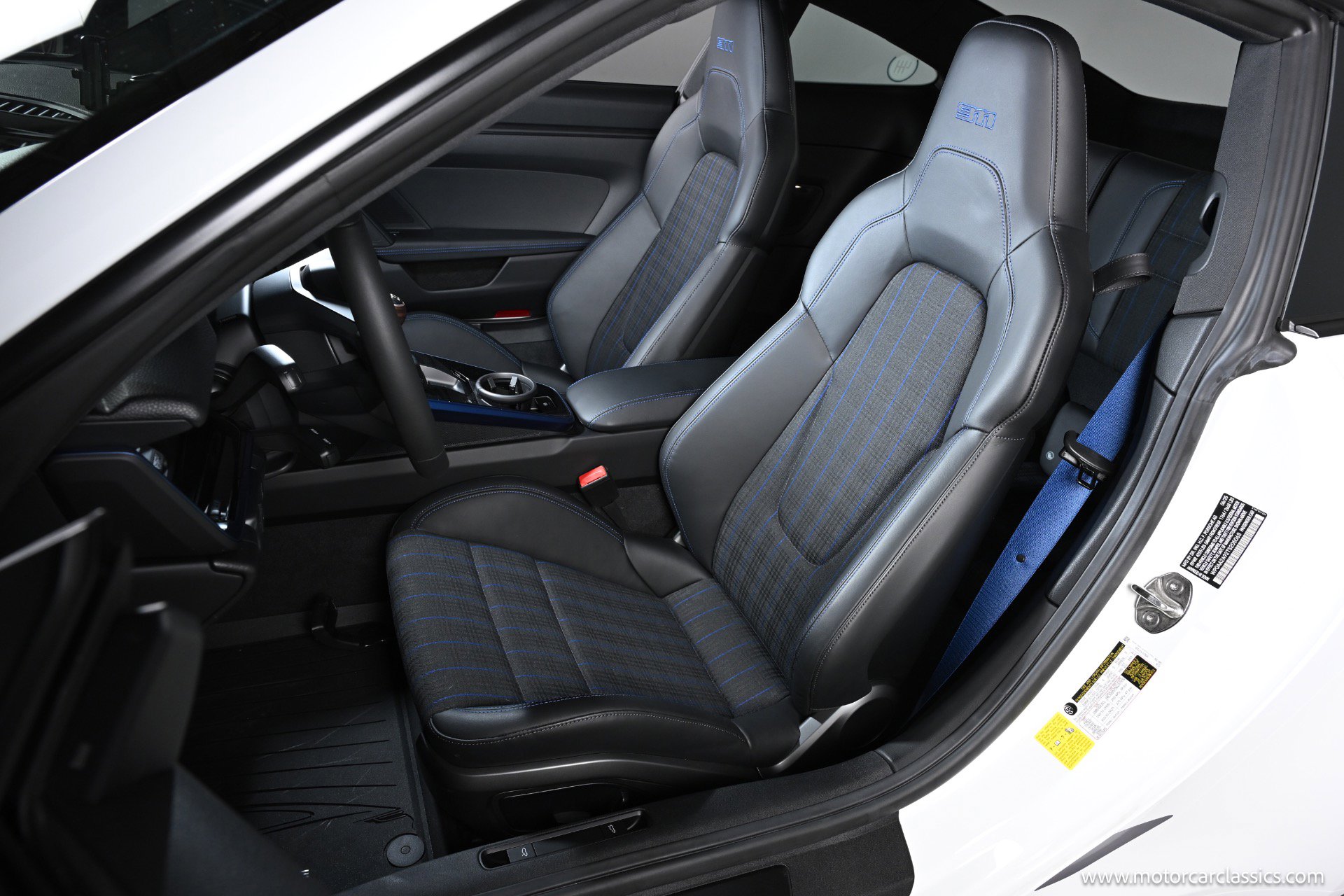 Used 2026 Porsche 911 Carrera T RWD image 29