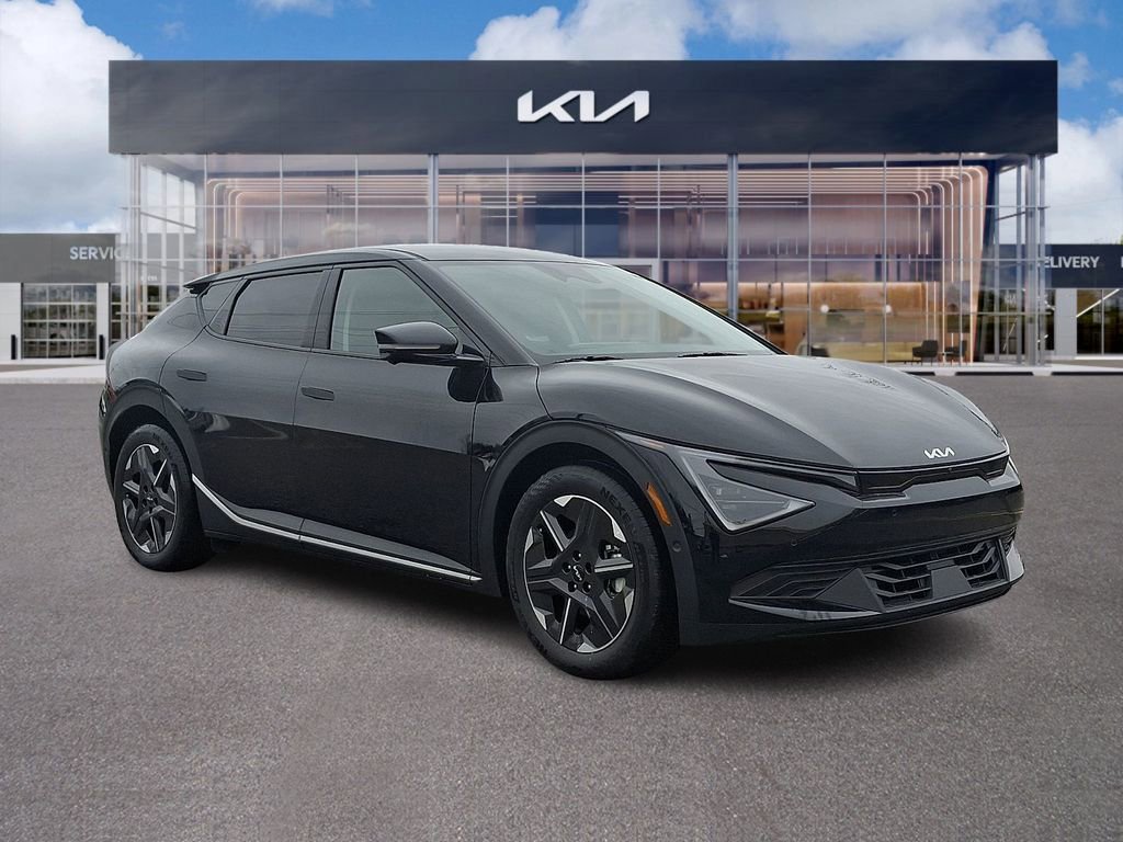 New 2025 Kia EV6 Light w/ Light LR Technology Package AWD/4WD video 1