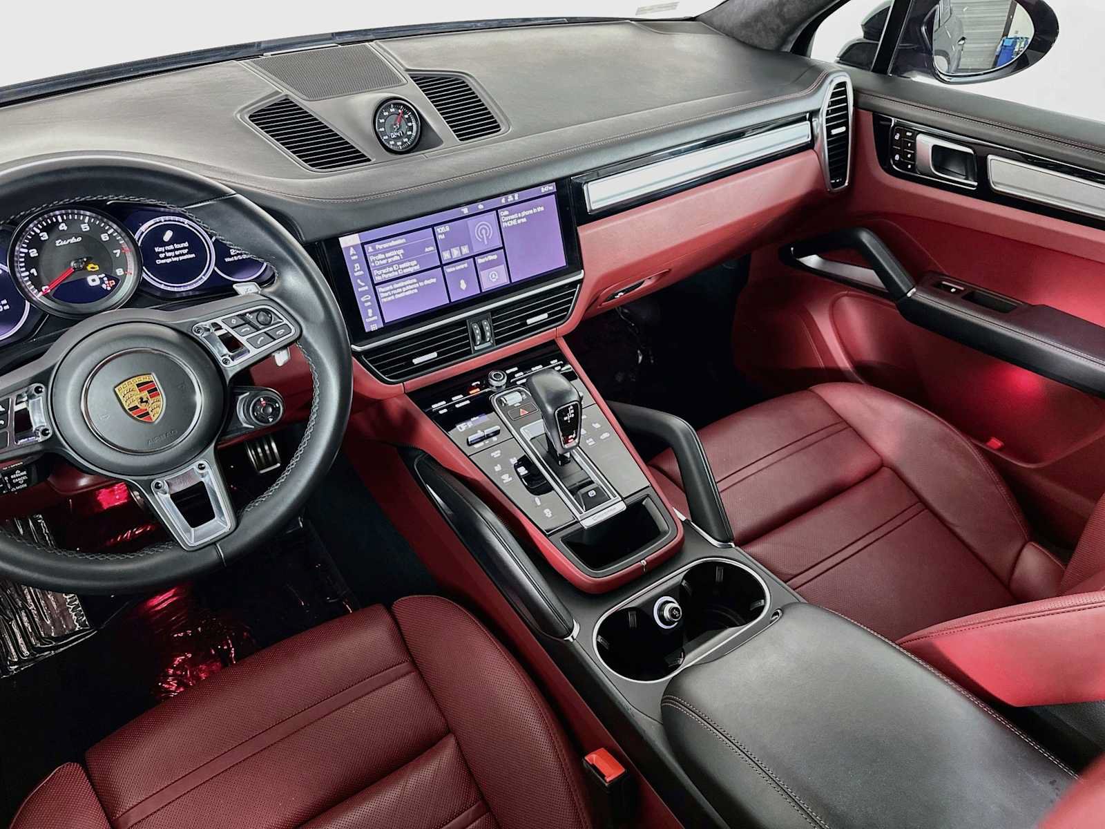 Certified 2021 Porsche Cayenne Turbo AWD/4WD image 25