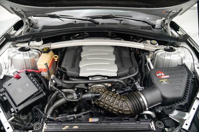 Used 2017 Chevrolet Camaro SS RWD image 13