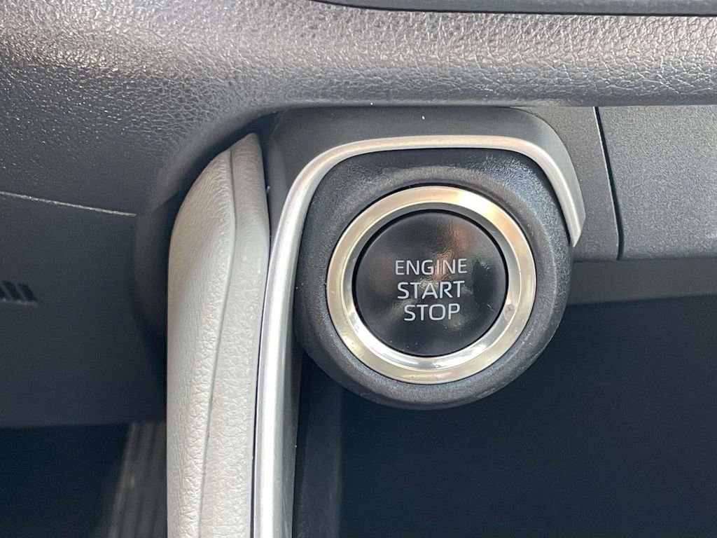 Used 2025 Toyota Grand Highlander FWD image 38