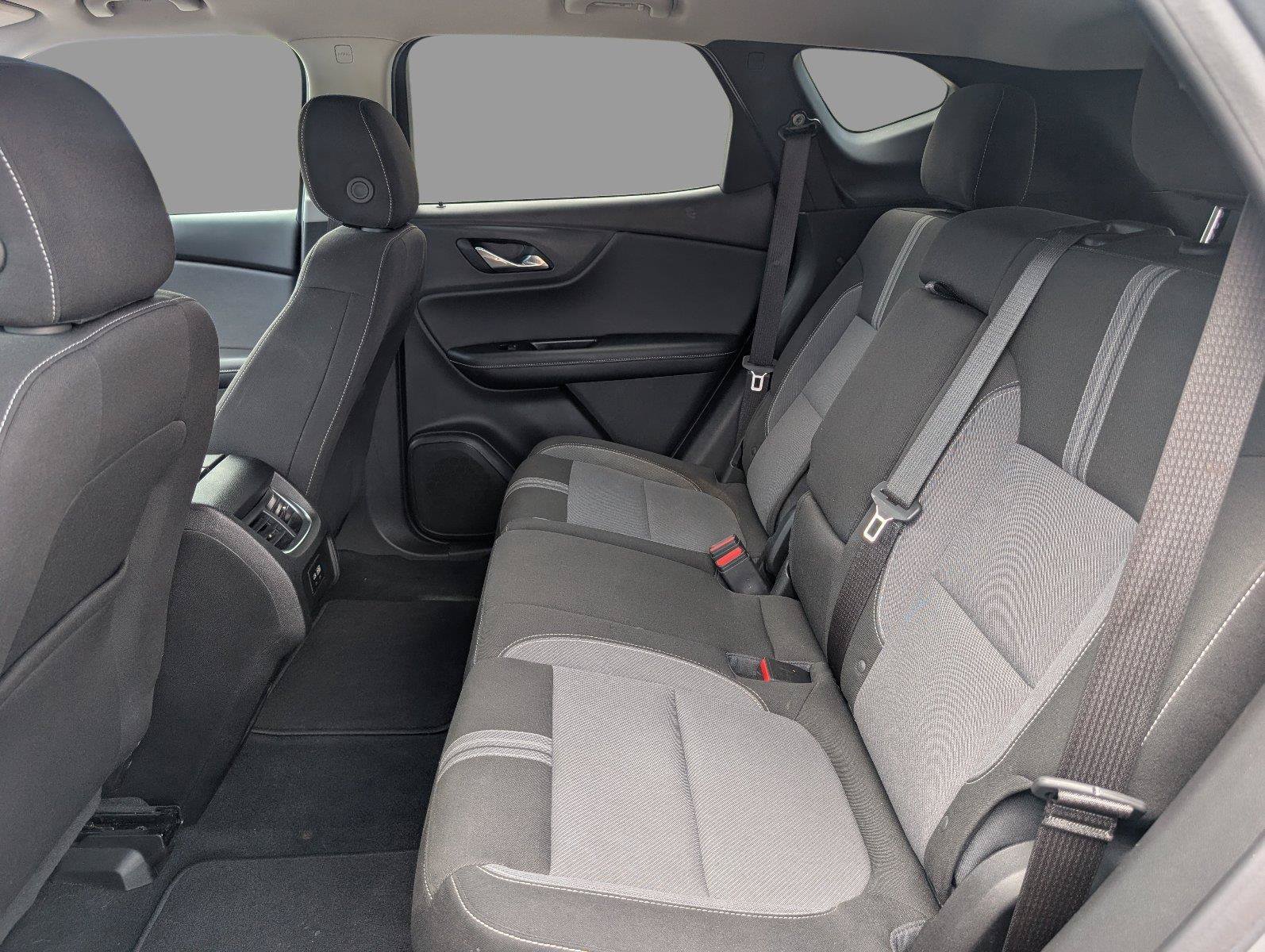 Used 2025 Chevrolet Blazer LT AWD/4WD image 35