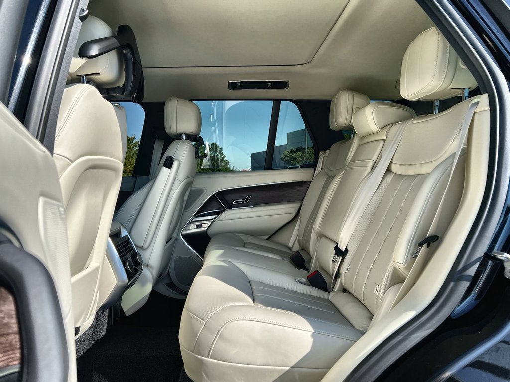 New 2027 Land Rover Range Rover SE AWD/4WD image 15