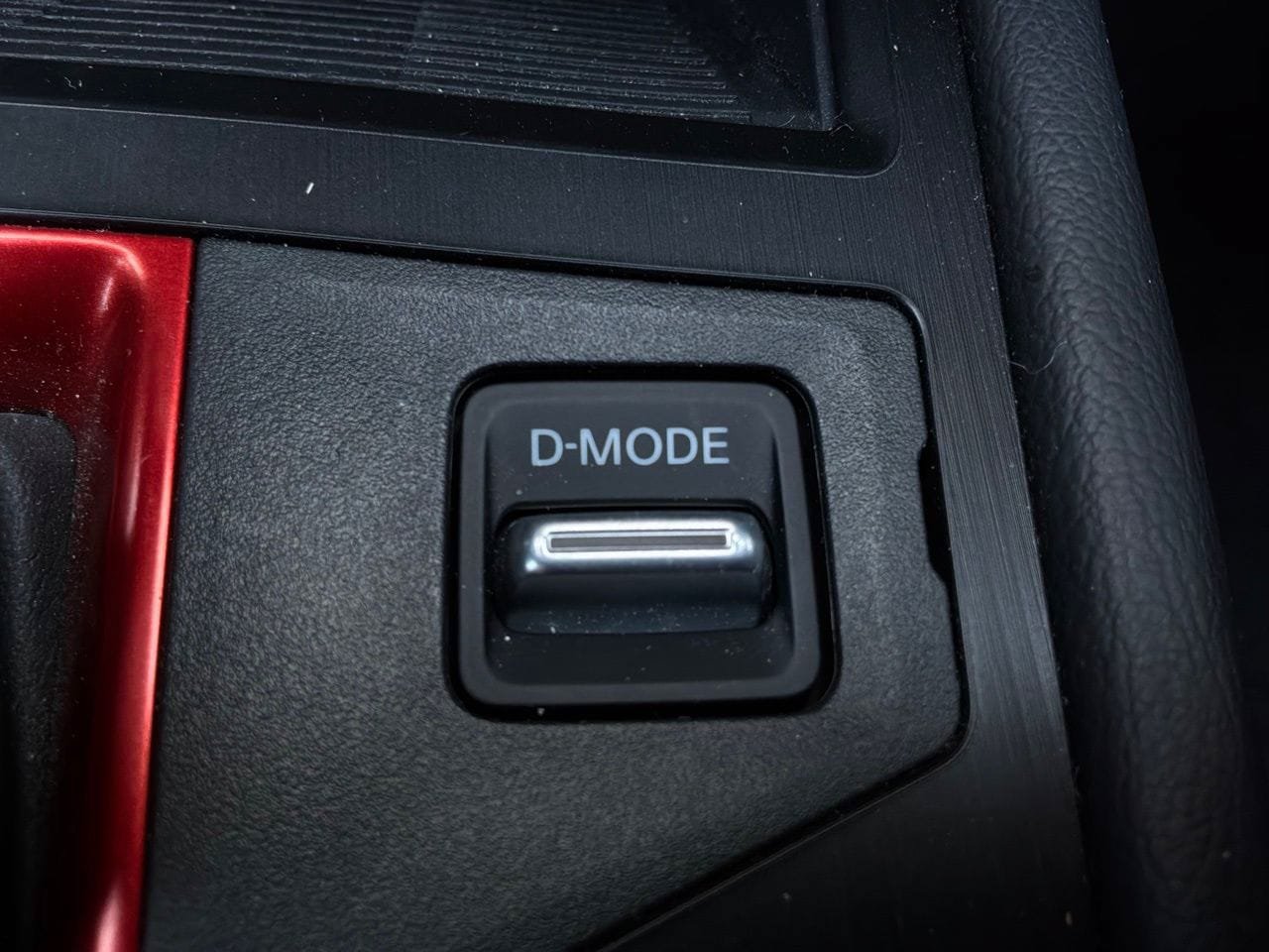 Used 2026 Nissan Kicks SR FWD image 24