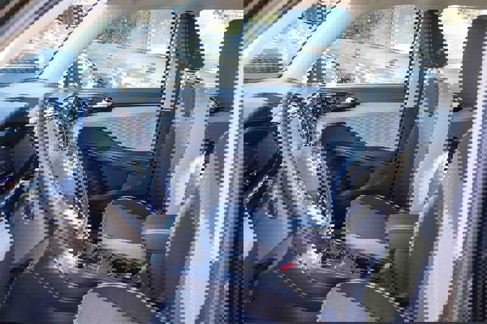 Used 2024 Volkswagen Taos S image 17