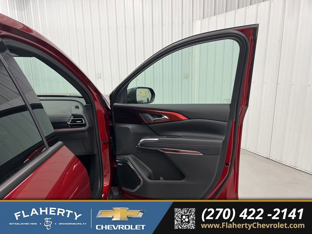 New 2026 Chevrolet Traverse Z71 w/ Enhanced Driving Package image 14