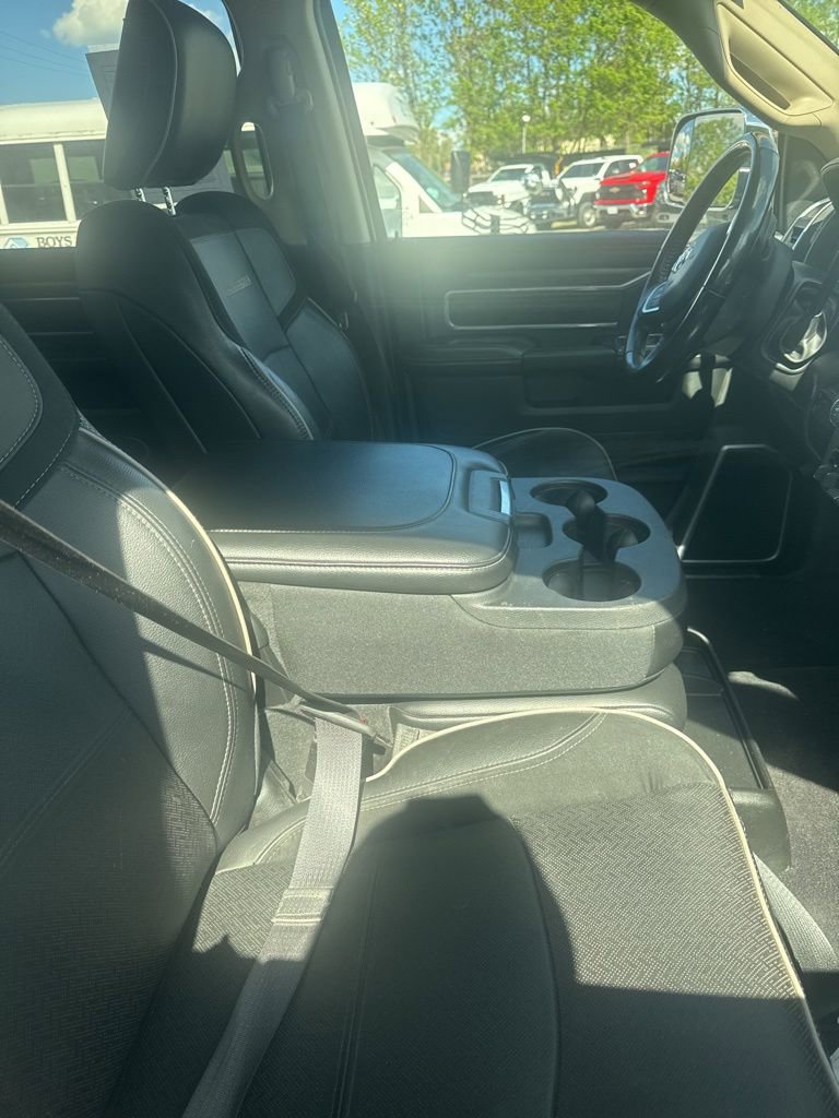 Used 2020 RAM 3500 Laramie image 10