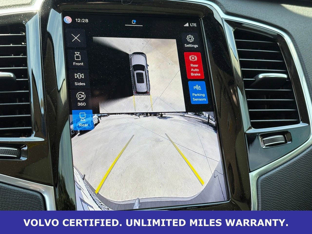 Certified 2024 Volvo XC90 T8 Plus w/ Protection Package AWD/4WD image 24