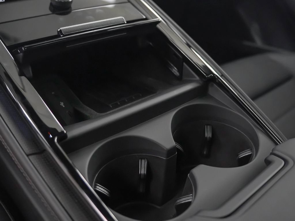 Certified 2025 Porsche Panamera 4 AWD/4WD image 23