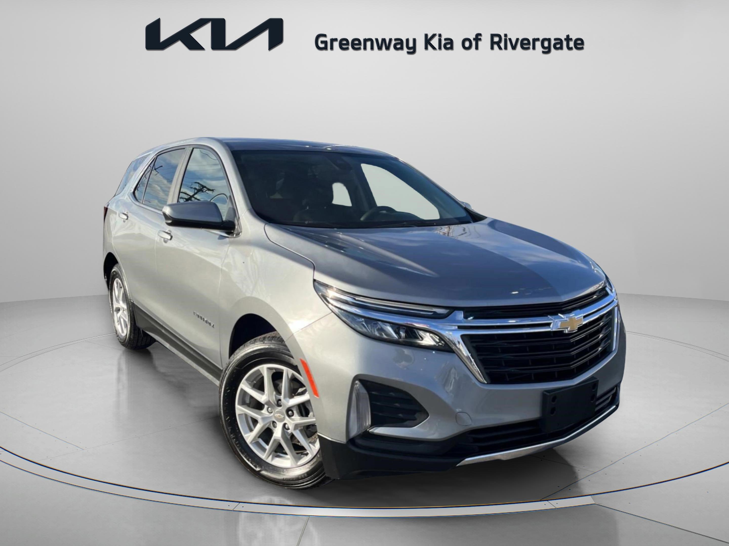 Used 2023 Chevrolet Equinox LT image 1