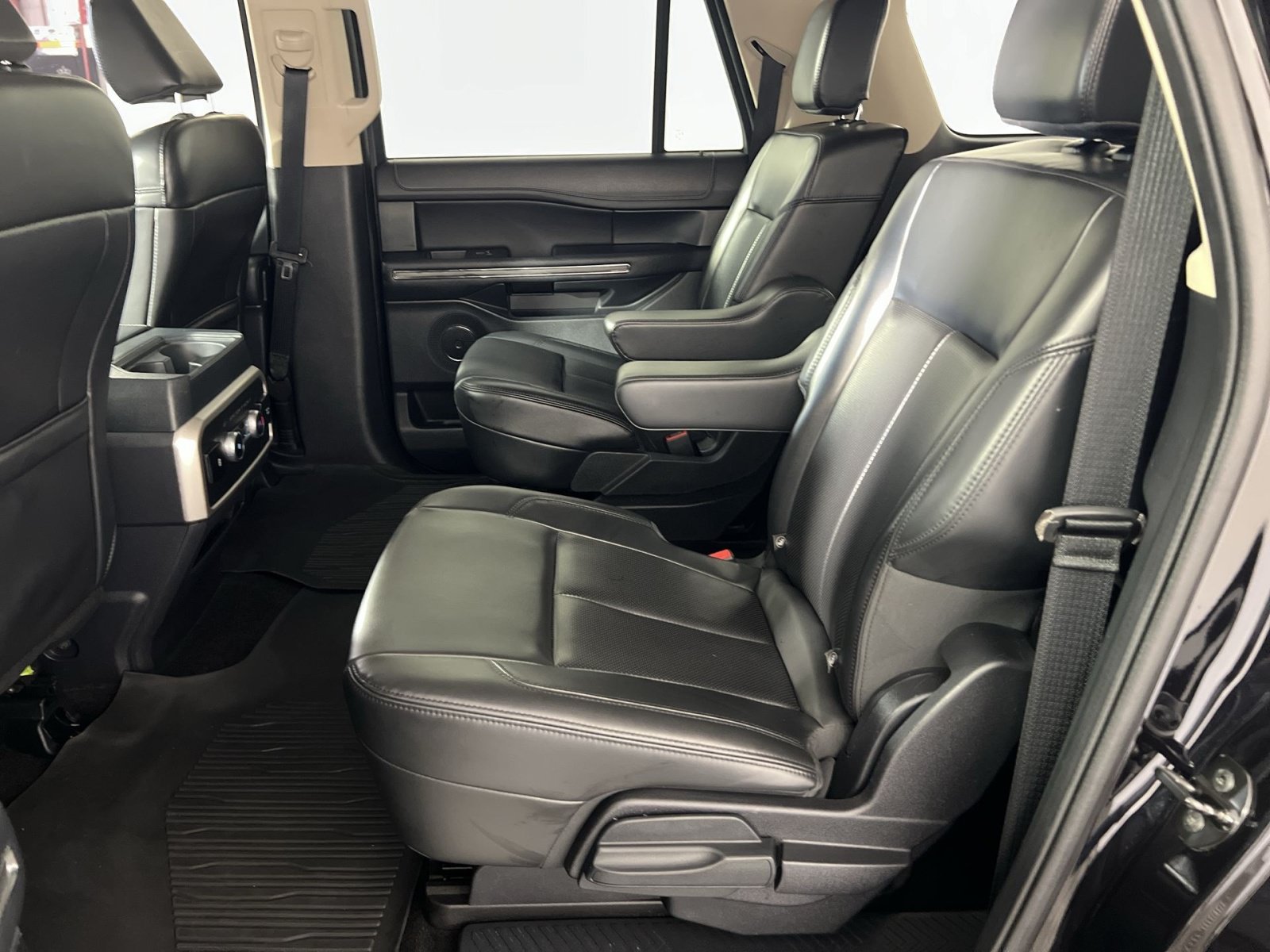 Used 2022 Ford Expedition Max XLT RWD image 25