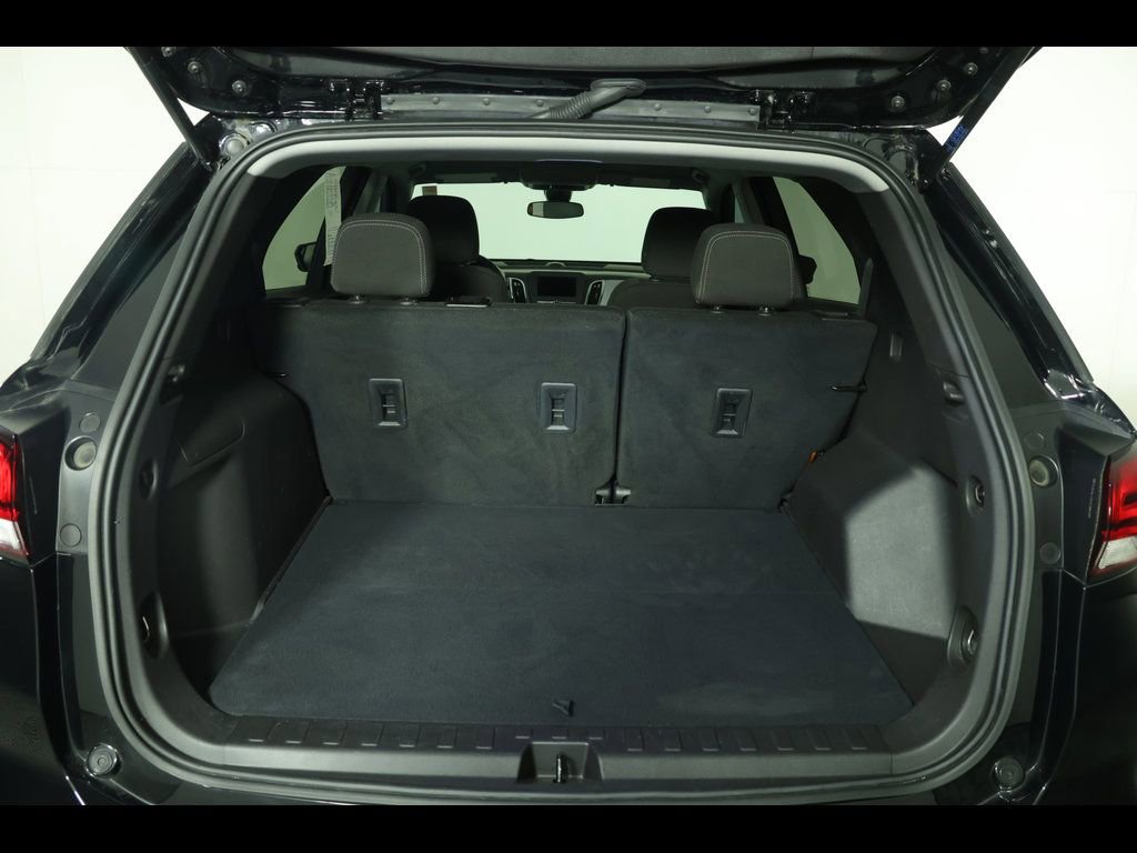 Used 2024 Chevrolet Equinox LS w/ LS Convenience Package image 10