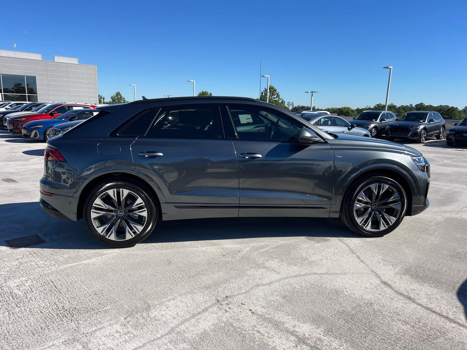 New 2026 Audi Q8 Premium Plus image 4
