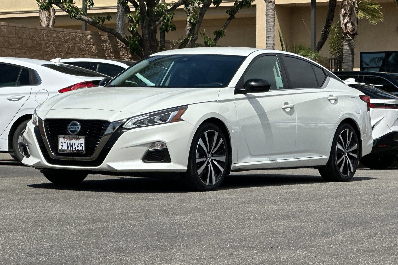 Used 2022 Nissan Altima 2.5 SR FWD image 8
