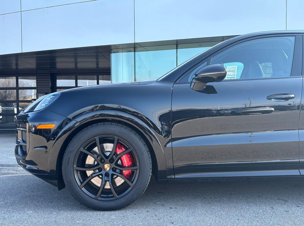 New 2026 Porsche Cayenne GTS AWD/4WD image 30