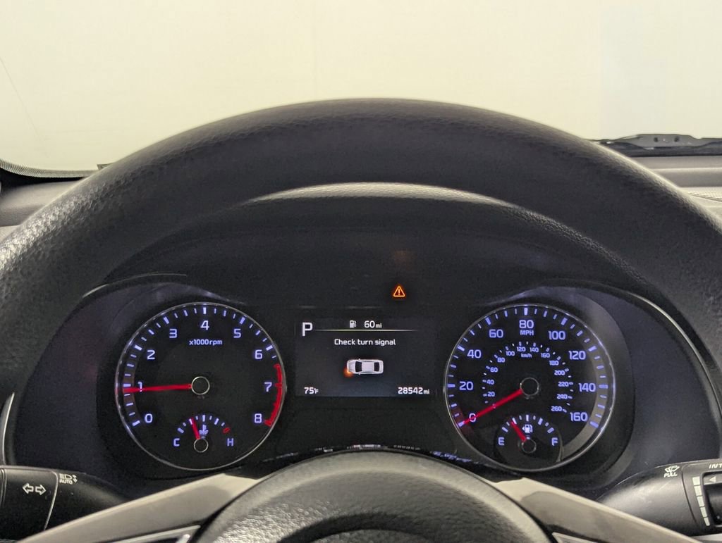 Used 2024 Kia Forte LXS w/ LXS Technology Package FWD image 17
