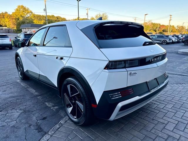 Used 2025 Hyundai Ioniq 5 SE image 8