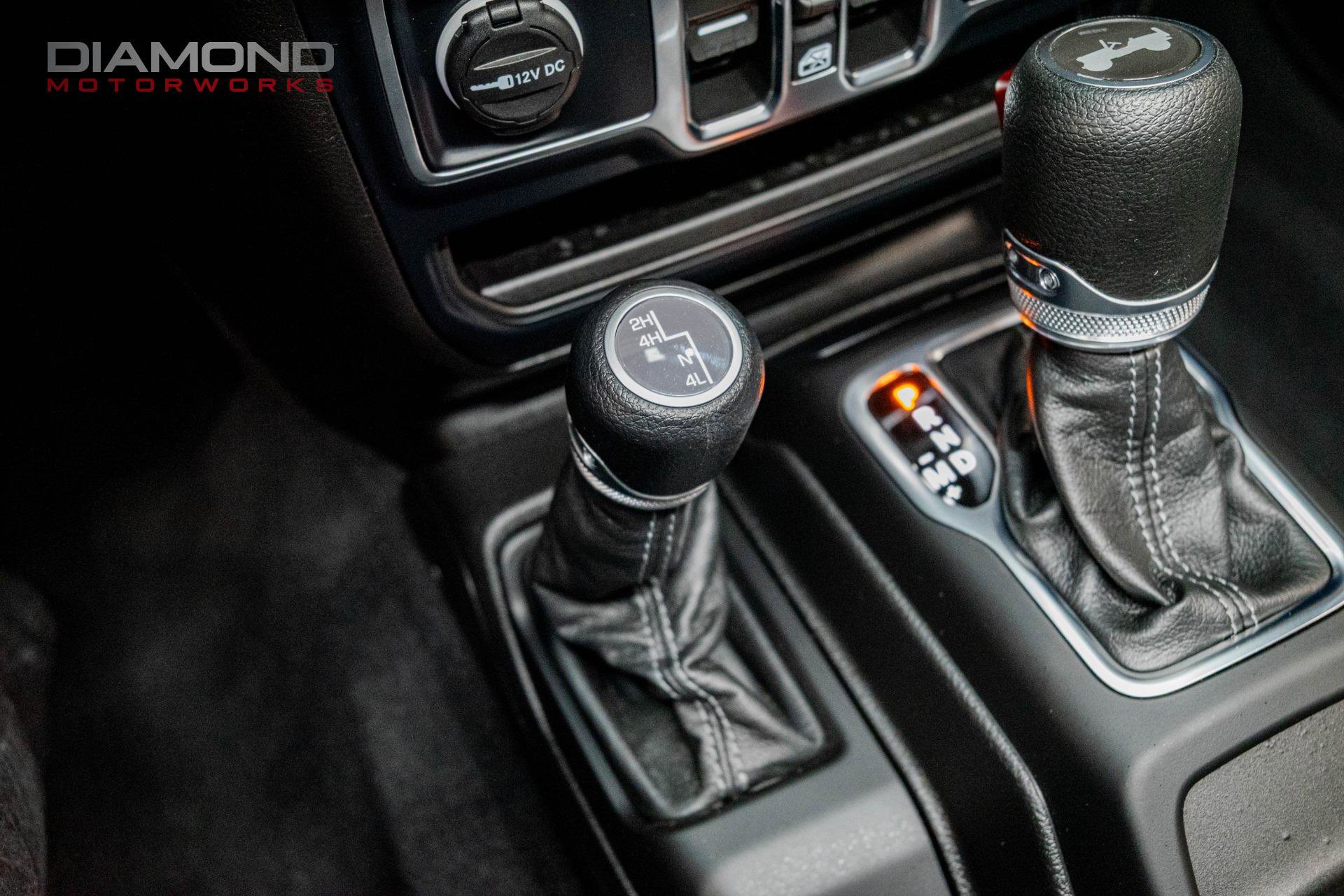 Used 2024 Jeep Wrangler Unlimited Sahara w/ Technology Group image 85