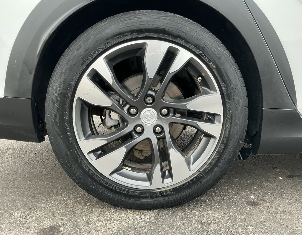 Used 2018 Buick Regal Essence w/ Driver Confidence Package #1 image 21