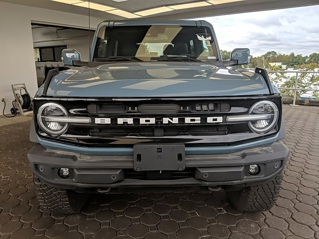 Certified 2021 Ford Bronco Outer Banks w/ Sasquatch Package image 2