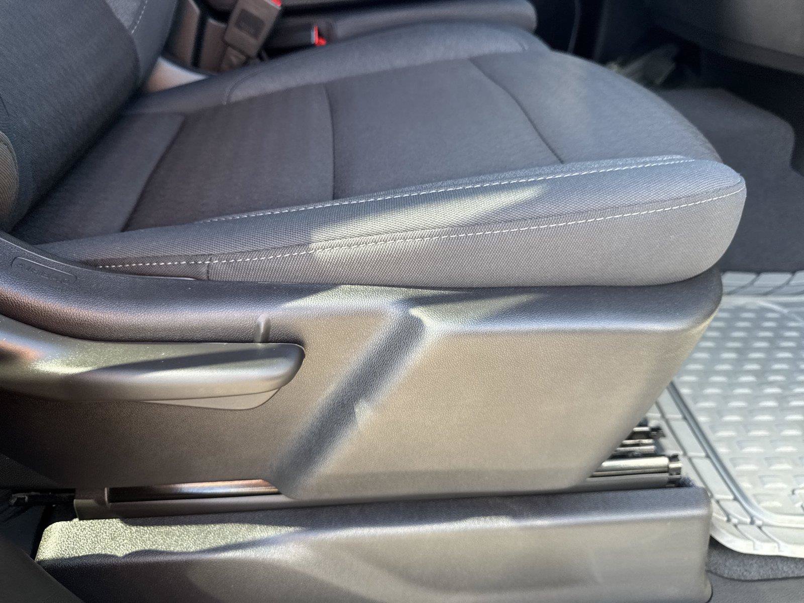 Used 2024 Chevrolet Silverado 1500 LT AWD/4WD image 32