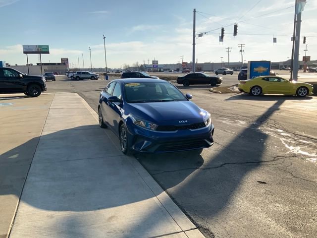 Used 2024 Kia Forte LXS w/ LXS Technology Package image 4