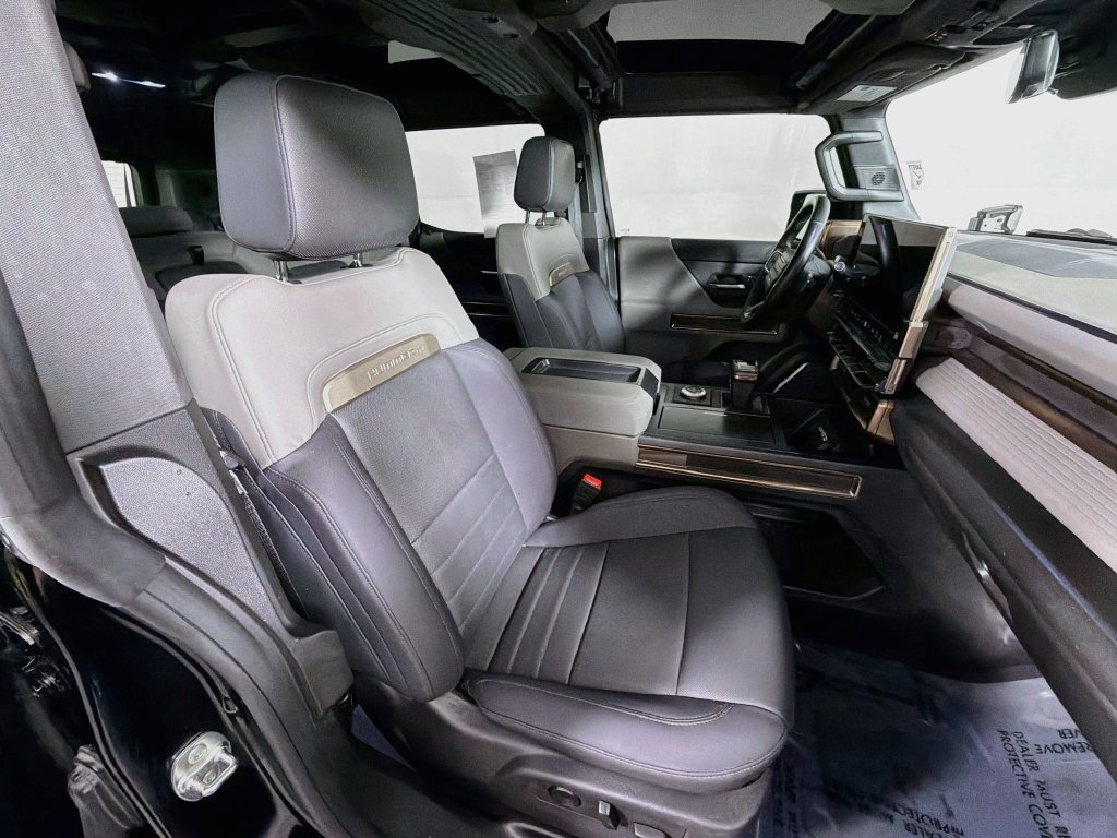 Used 2025 GMC Hummer EV 3X w/ LPO, Illumination Package AWD/4WD image 29