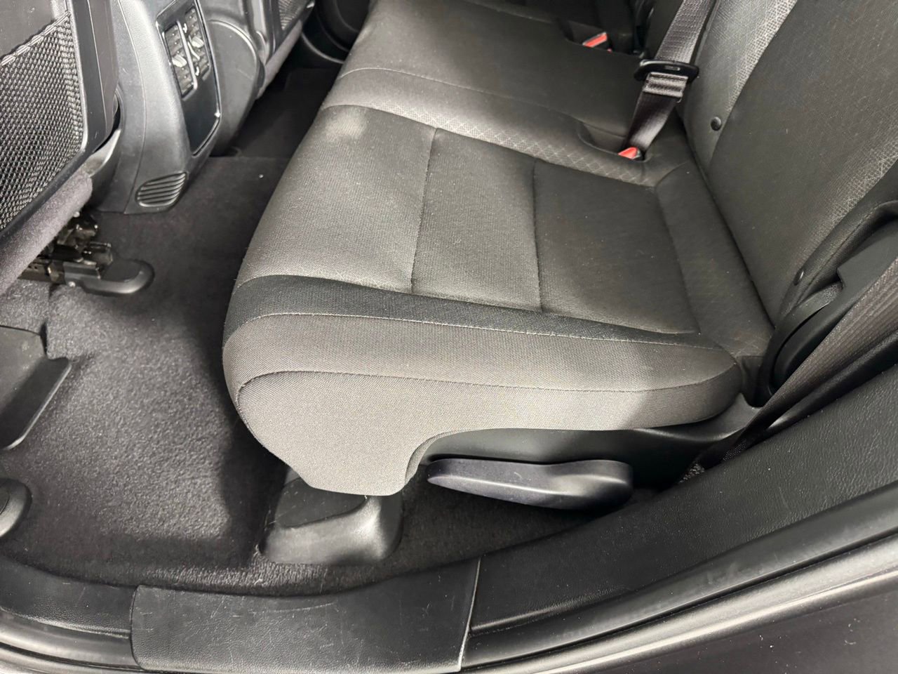 Used 2020 Jeep Grand Cherokee Laredo AWD/4WD image 24