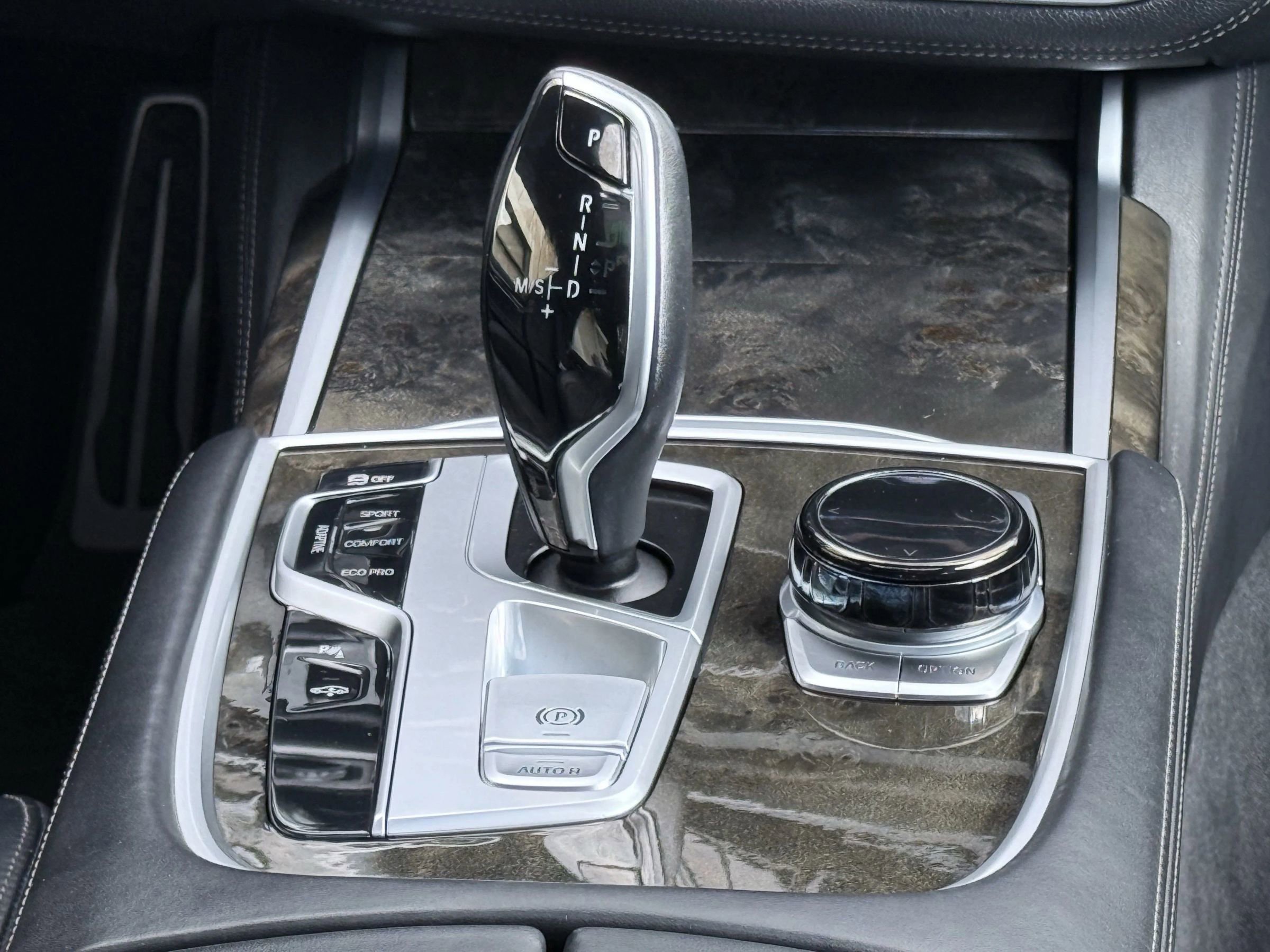 Used 2018 BMW 750i xDrive image 20