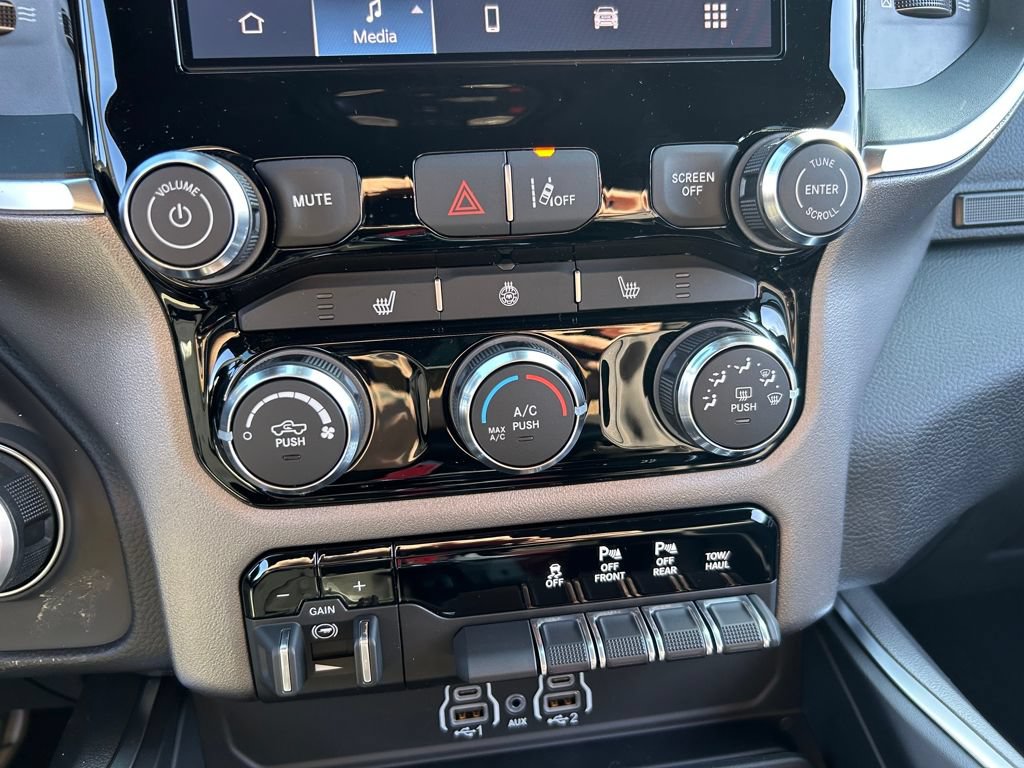New 2026 RAM 1500 Big Horn w/ Night Edition AWD/4WD image 15