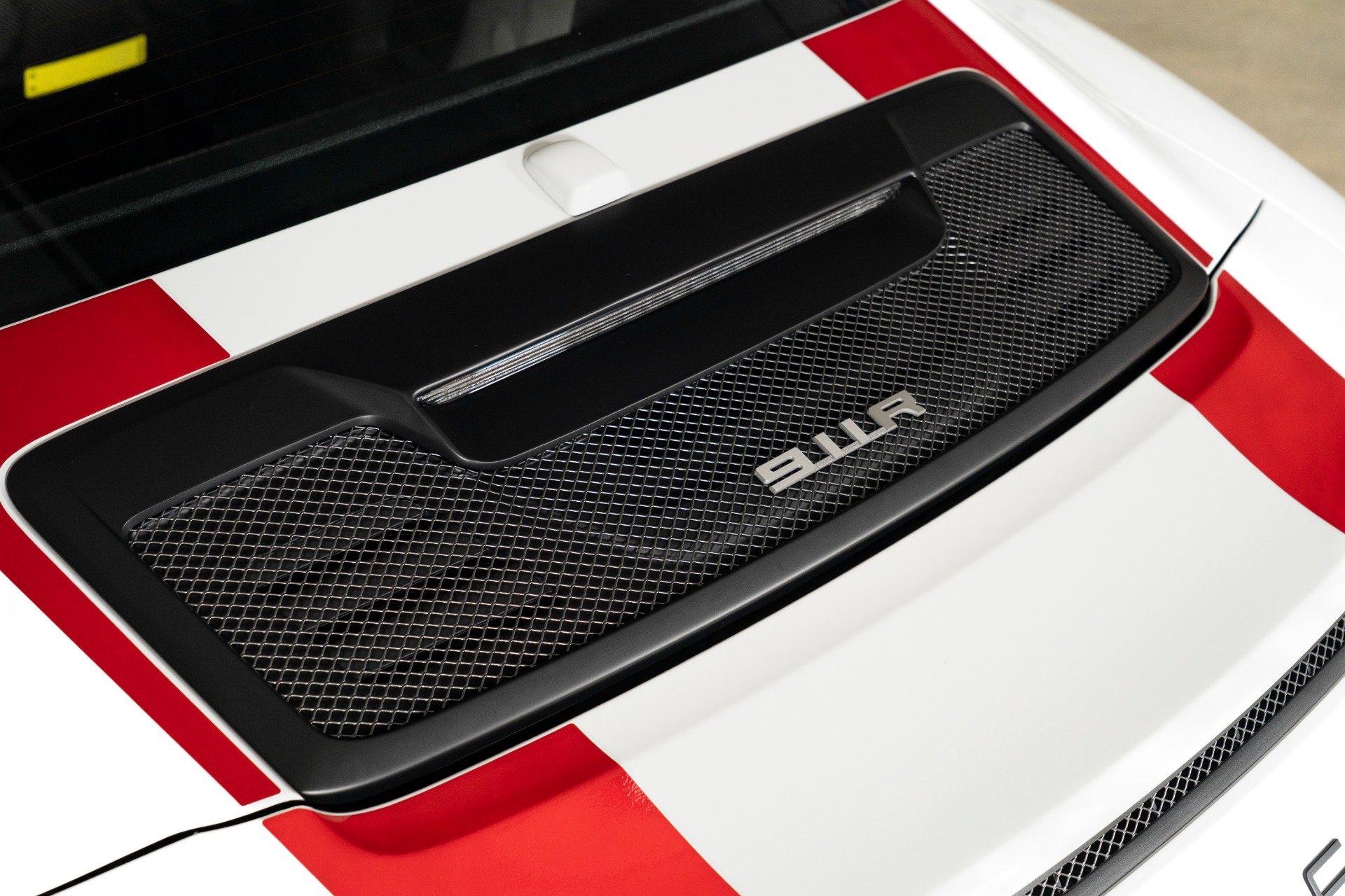 Used 2016 Porsche 911 R image 12