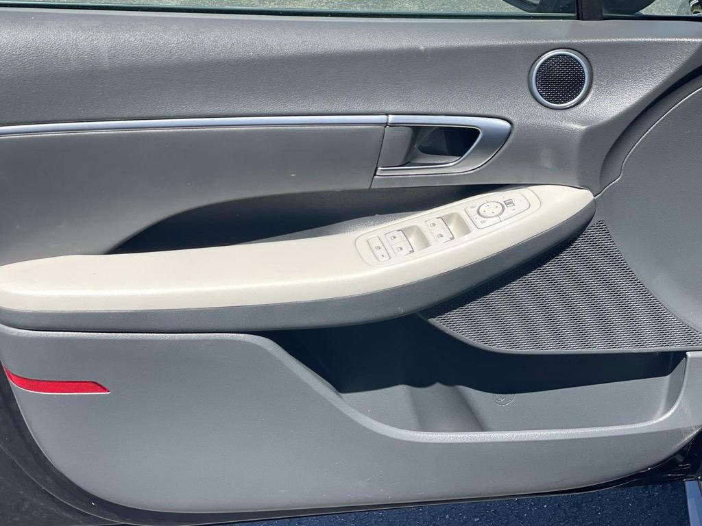 Certified 2023 Hyundai Sonata SEL w/ Convenience Package image 24