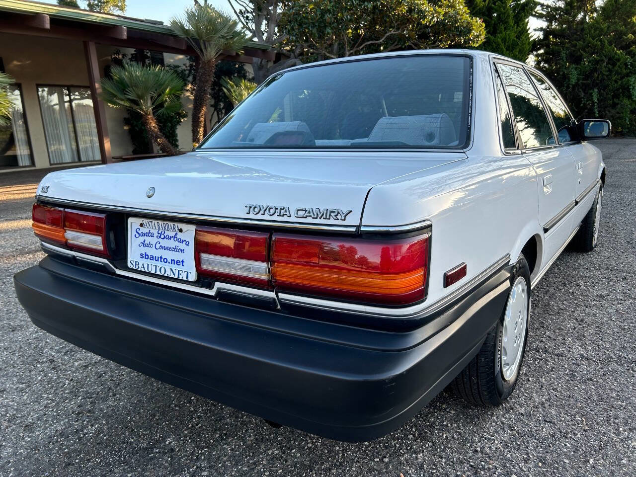 Used 1991 Toyota Camry Deluxe image 14