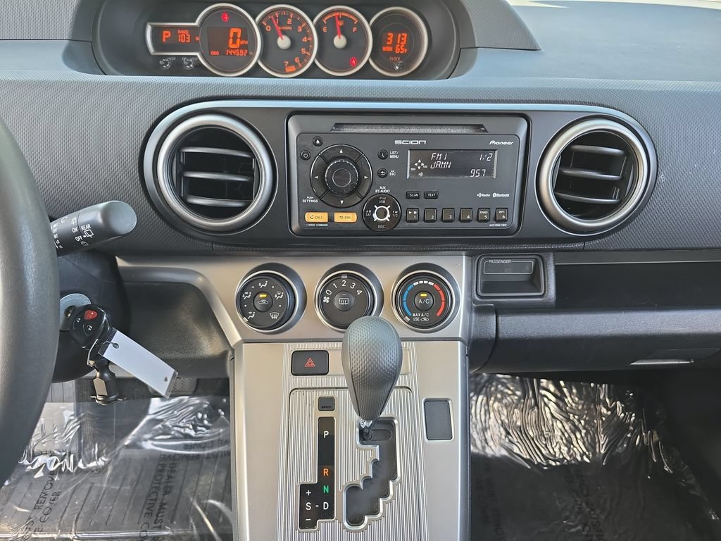 Used 2012 Scion xB FWD image 22