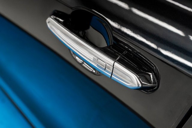 Used 2024 Cadillac XT4 Premium Luxury image 15