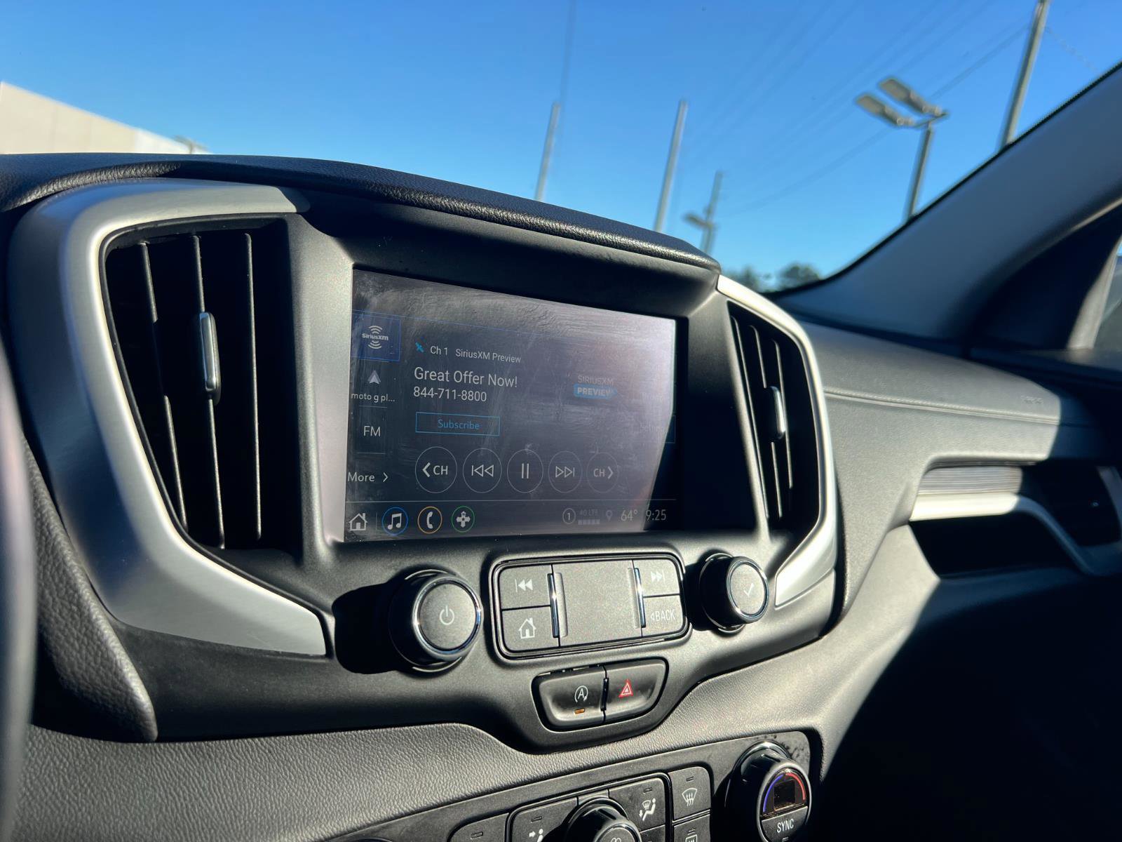 Used 2023 GMC Terrain SLT image 21