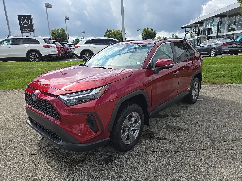 Used 2024 Toyota RAV4 XLE w/ Convenience Package AWD/4WD image 12