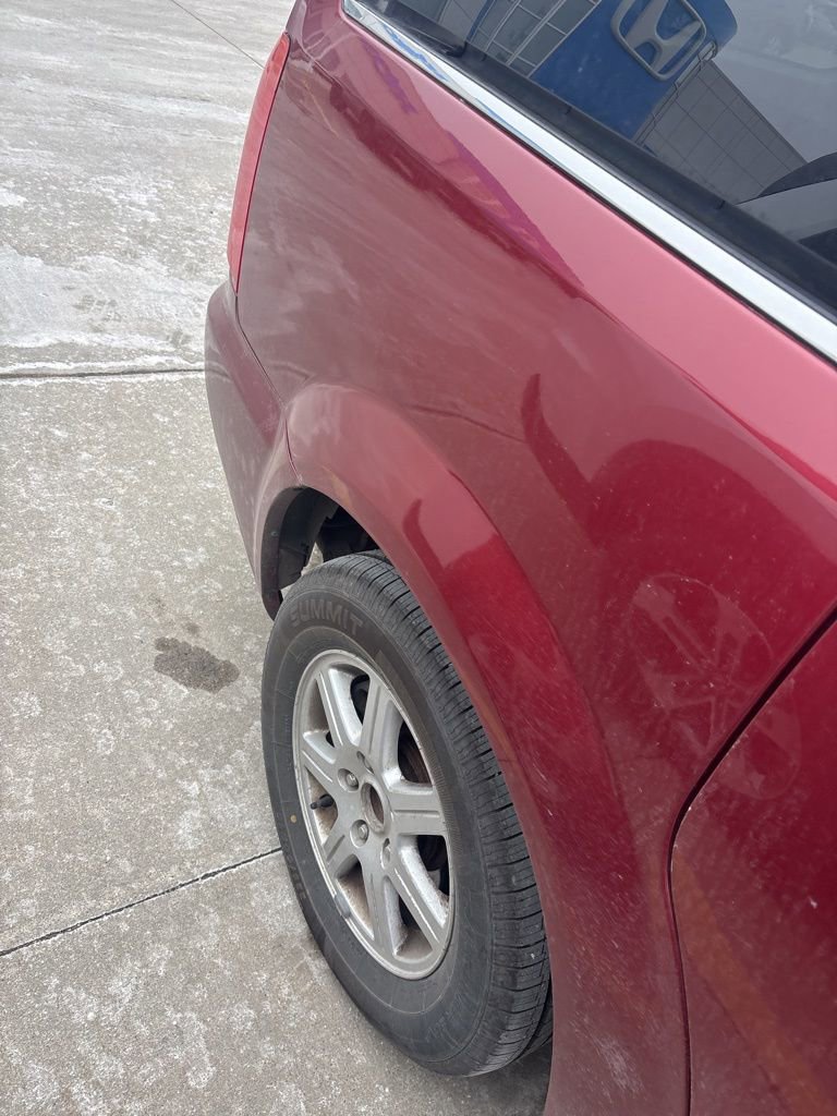 Used 2012 Chrysler Town & Country Touring w/ Entertainment Group #1 image 7