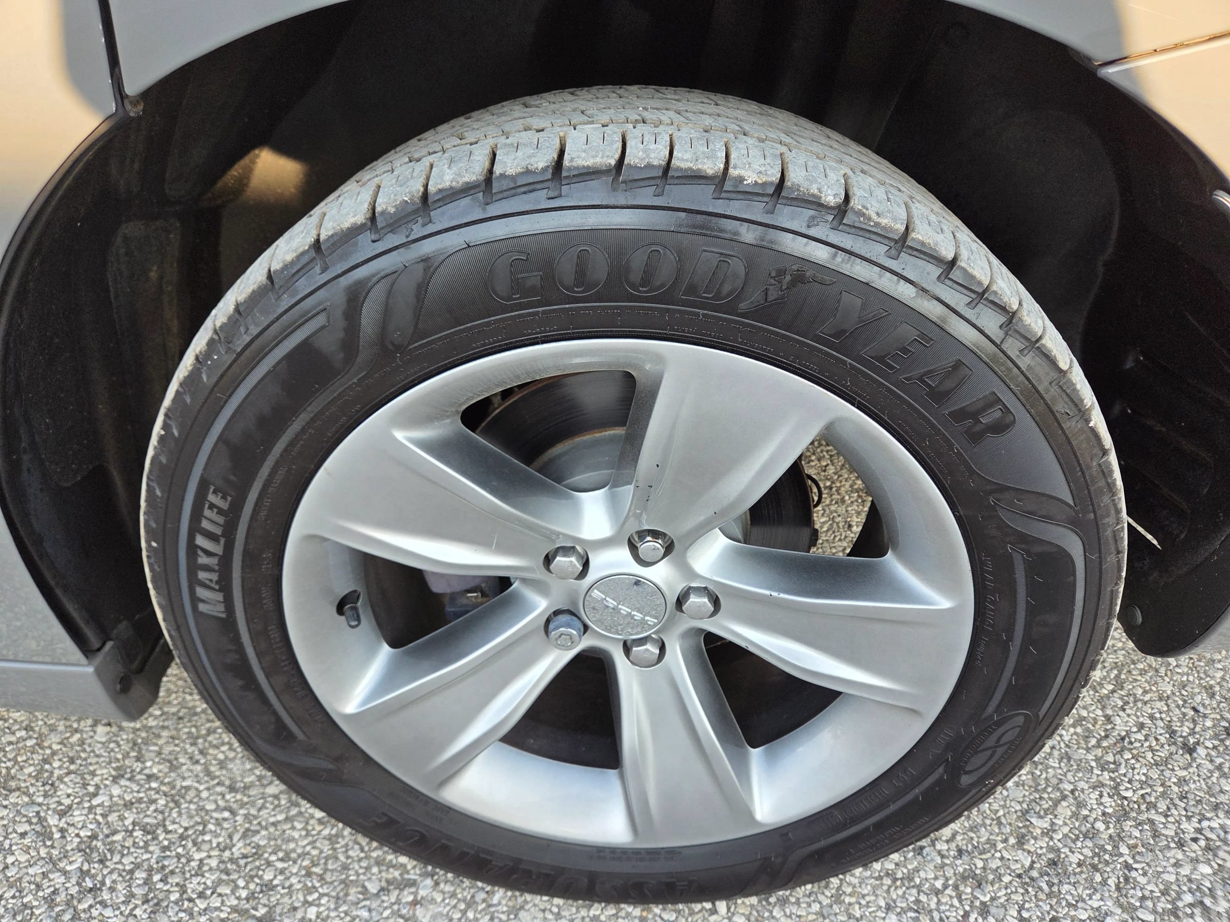 Used 2018 Dodge Charger SXT Plus RWD image 7
